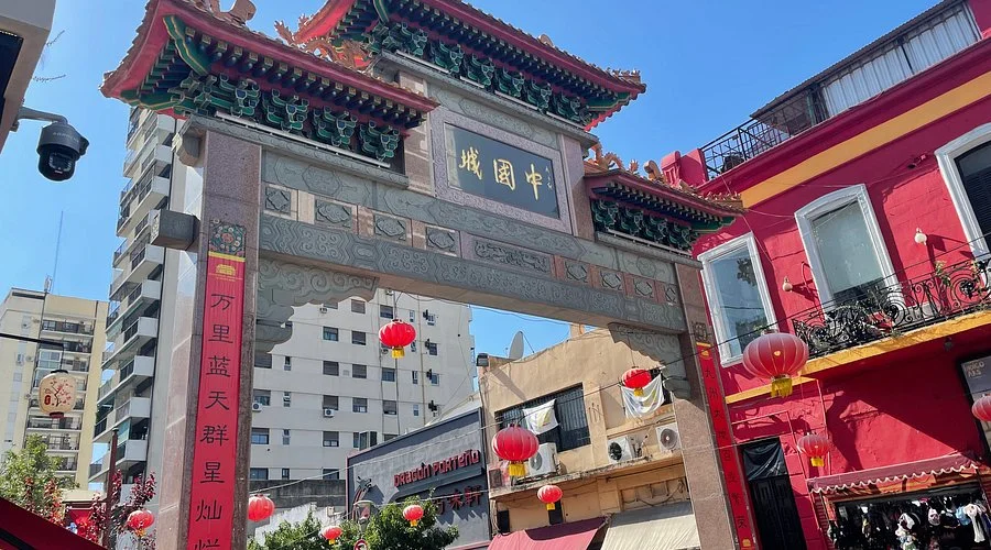Portal de entrada al Barrio Chino en Belgrano